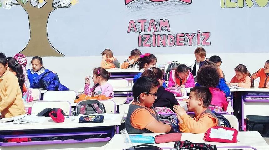 G&ouml;n&uuml;ll&uuml; gen&ccedil;ler k&ouml;y okulunu tamir ettiler
