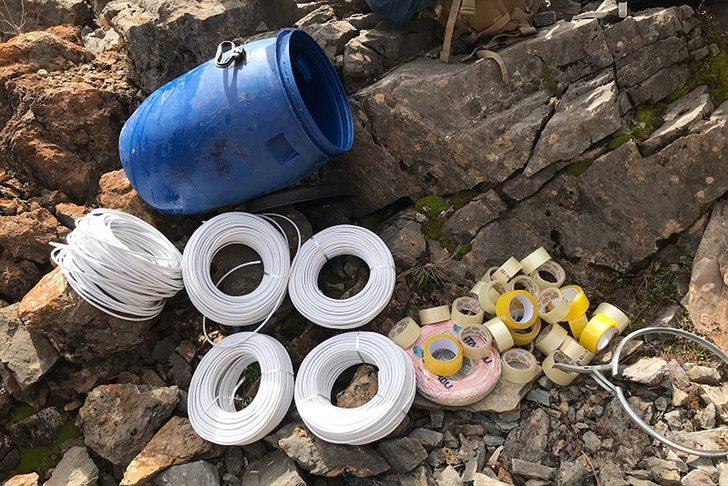 Tunceli'de terör örgütüne ait silah deposu imha edildi G2