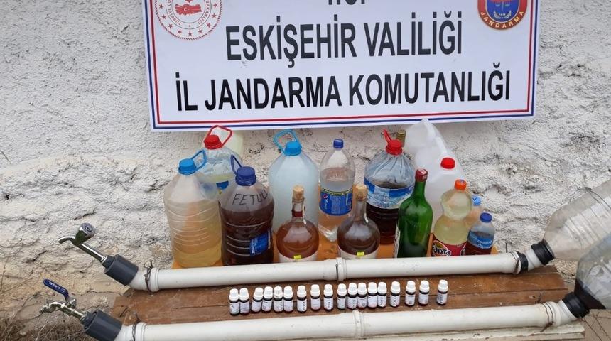 Eskişehir&rsquo;de sahte i&ccedil;ki operasyonu