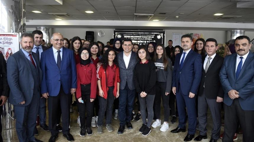 T&uuml;t&uuml;nc&uuml; se&ccedil;im sonrası esnaf ve sivil toplum kuruluşlarıyla buluştu