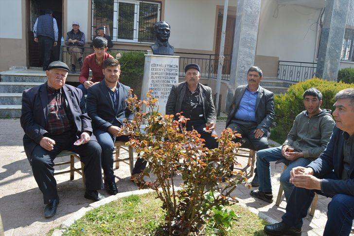  Bir oy farkla kazandı, köyüne muhtar oldu  G2