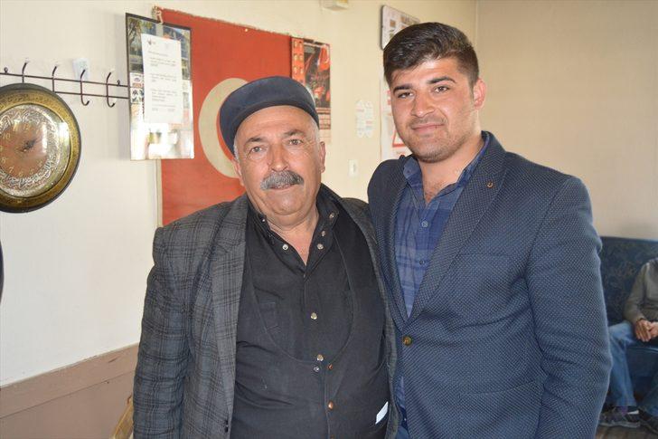  Bir oy farkla kazandı, köyüne muhtar oldu  G5