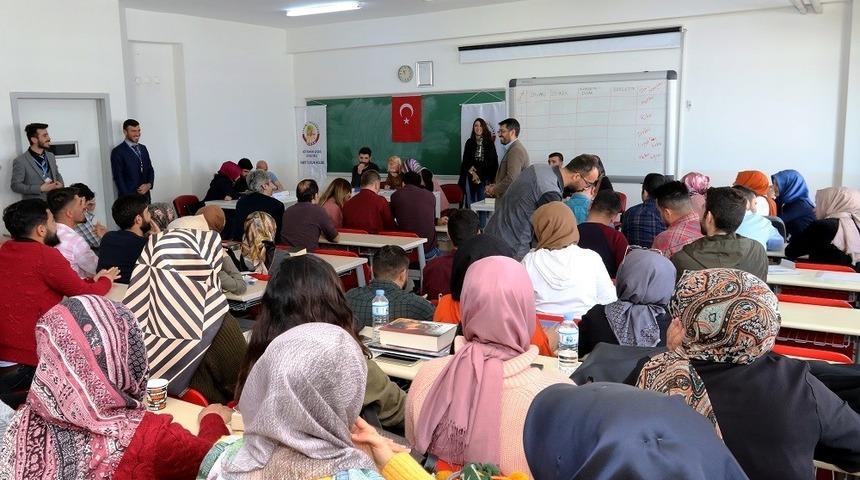 Ağrı&rsquo;da kitap &ouml;d&uuml;ll&uuml; Lugat Bilgisi ve Osmanlıca Okuma yarışması d&uuml;zenlendi