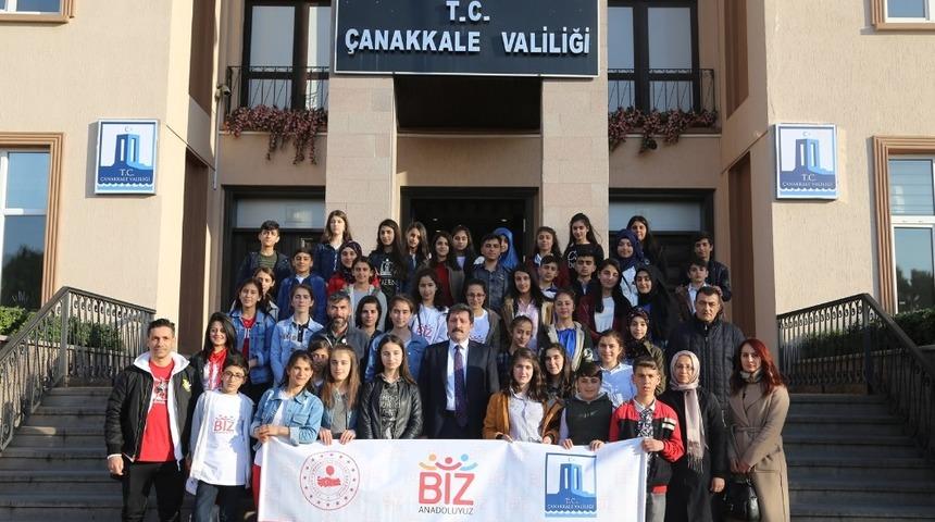 Van&rsquo;dan &Ccedil;anakkale&rsquo;ye &lsquo;Biz Anadoluyuz&rsquo;