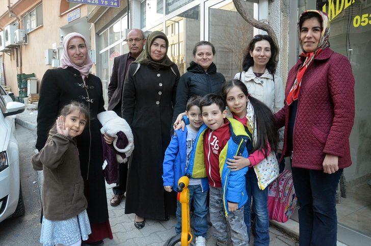 Bu mahallede muhtarlık mührü kadınlara emanet  G2