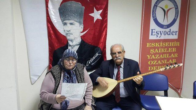 Eskişehirli şairler ve ozanlar şiir ve türkülerini ‘polisler’ için seslendirdi