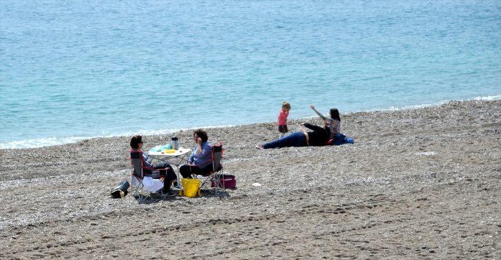  Antalya'da nisanda deniz keyfi  G1