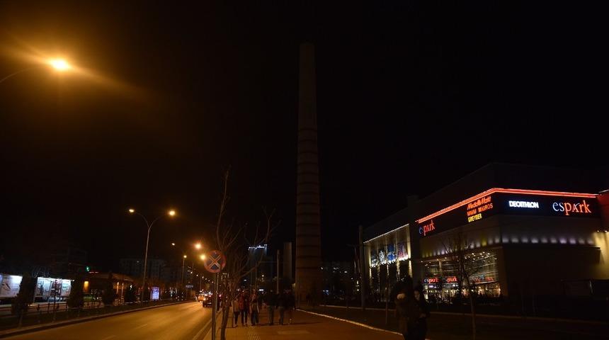 Işıklar dünya için söndü