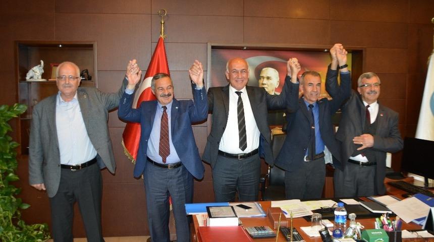 S&ouml;ke&rsquo;de il&ccedil;e başkanlarından T&uuml;rkiye&rsquo;ye &ouml;rnek fotoğraf