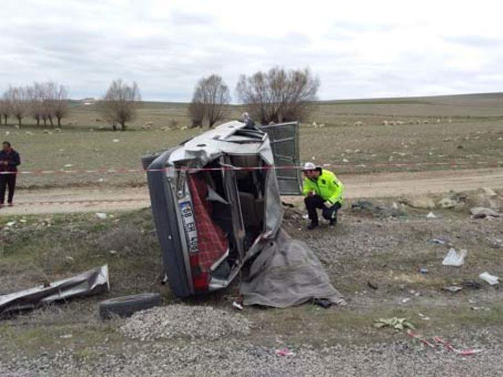 Düğün konvoyunda feci kaza! Ölü ve yaralılar var G2