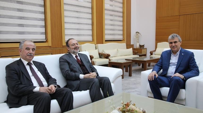 Ekrem Y&uuml;ce, Diyanet İşleri Eski Başkanları ile bir araya geldi