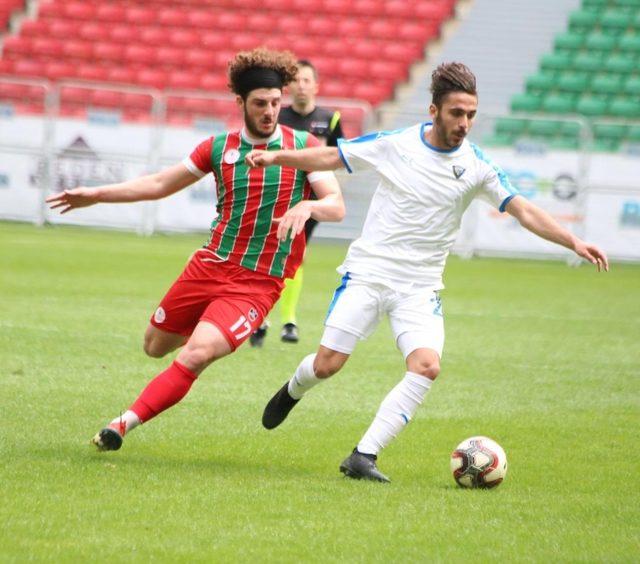 TFF 3. Lig: Diyarbekirspor: 2 - Karacabey Belediyespor: 1