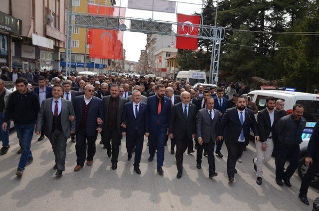 İskilip Belediye Başkanı Ali Sülük mazbatasını aldı