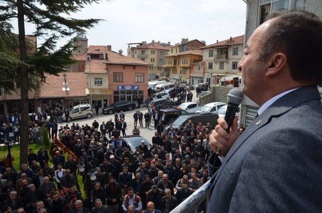 İskilip Belediye Başkanı Ali Sülük mazbatasını aldı