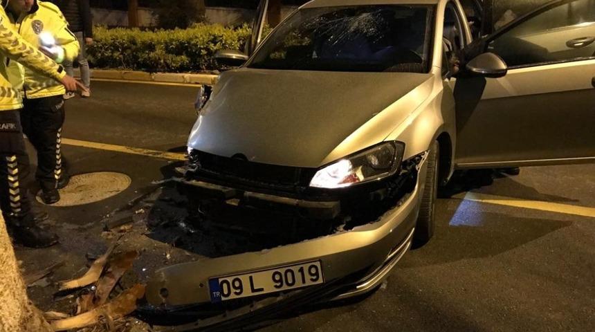Kuşadası&rsquo;nda trafik kazası; 1 yaralı