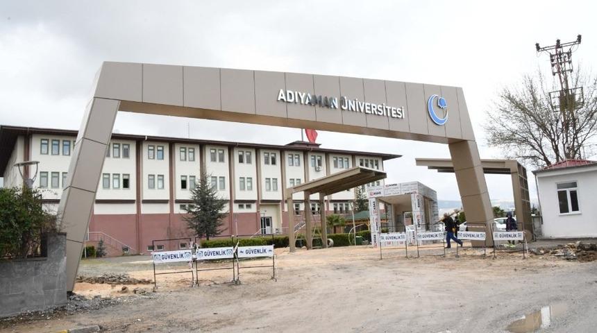 Rekt&ouml;r G&ouml;n&uuml;ll&uuml;: &ldquo;Evlatlarımız, en &ouml;nemli &ouml;nceliğimiz&rdquo;