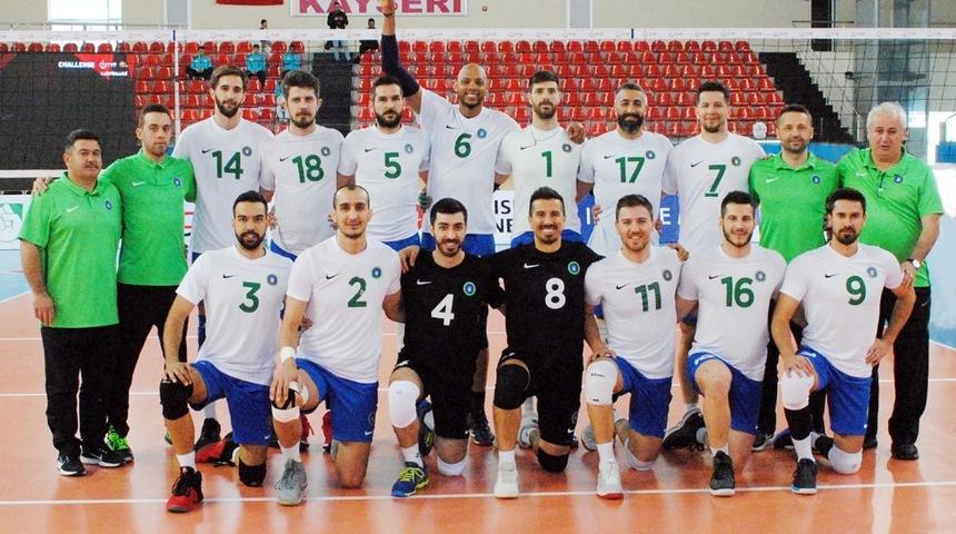 Voleybol 1. Lig Erkekler: Akkuş Belediyespor: 0 - Bursa B&uuml;y&uuml;kşehir Belediyespor: 3