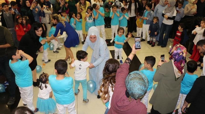 Mezopotamya Koleji &ouml;ğrencilerinden Otizm Farkındalık G&uuml;n&uuml; etkinliği