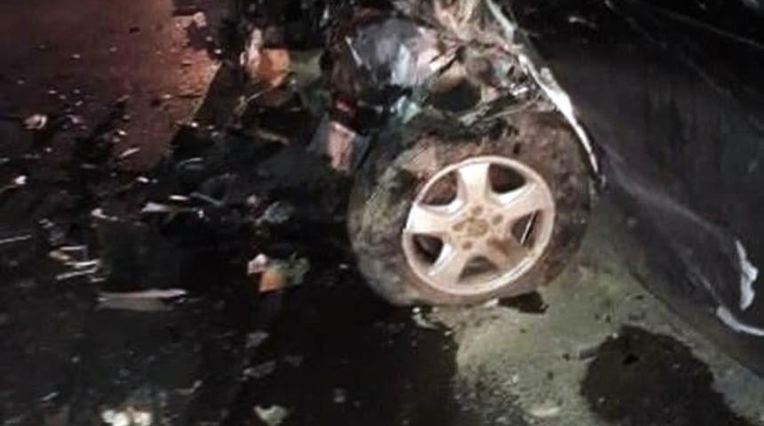 Otomobil ile panelvan &ccedil;arpıştı: 5 yaralı