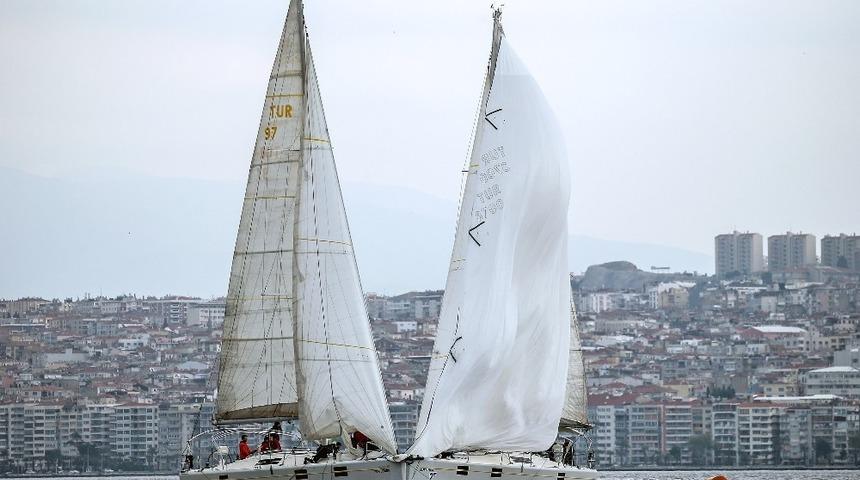 K&ouml;rfezde yelkenler fora