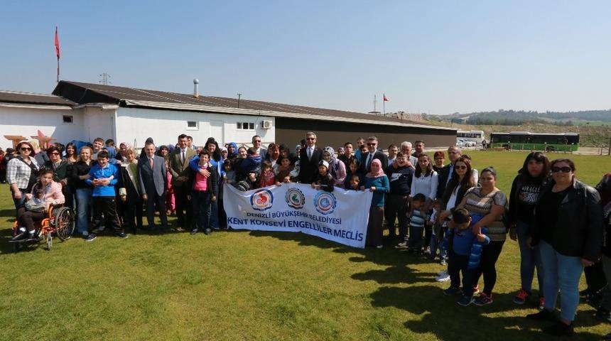 Denizli&rsquo;de otizmli &ccedil;ocuklar ve aileleri unutulmadı