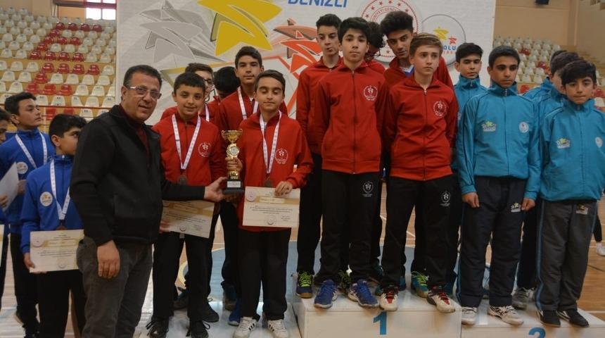 Badminton T&uuml;rkiye Finalleri Denizli&rsquo;de yapıldı