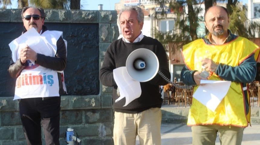 &Ouml;ğretmene saldırıya kınama