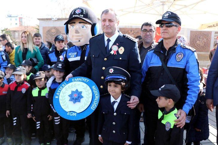 Kayseri’de Polis Teşkilatı’nın 174. yıldönümü kutlanıyor G5
