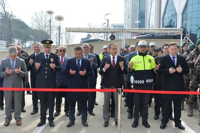 Polis Haftası kutlamasında polisler kurban kesti