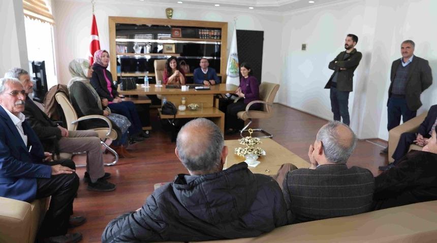 HDP&rsquo;li Belediye Başkanı &Uuml;lk&uuml; Karaaslan g&ouml;reve başladı