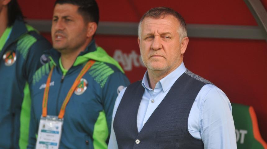 Ve Bursaspor'un yeni hocası resmen açıklandı!