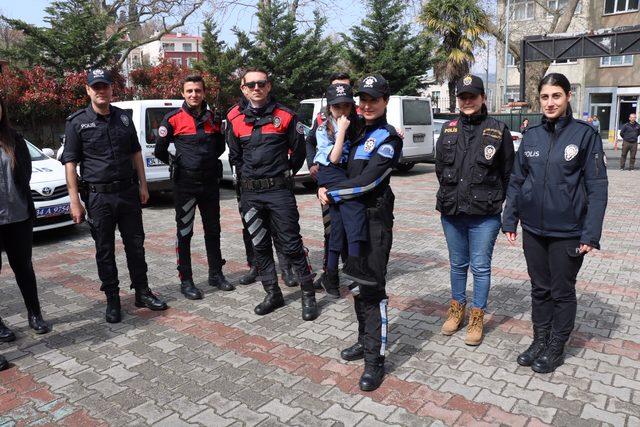 Üsküdar polisi 'Polis Haftası'nda öğrencilerle buluştu