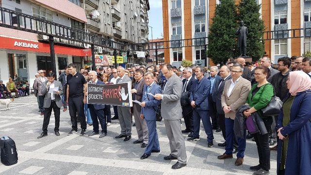 Öldürülen öğretmen için sendikalardan ortak basın açıklaması