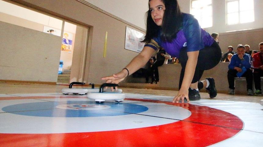 Okullar Arası Yıldızlar ve Gen&ccedil;ler Floor Curling İl Birinciliği