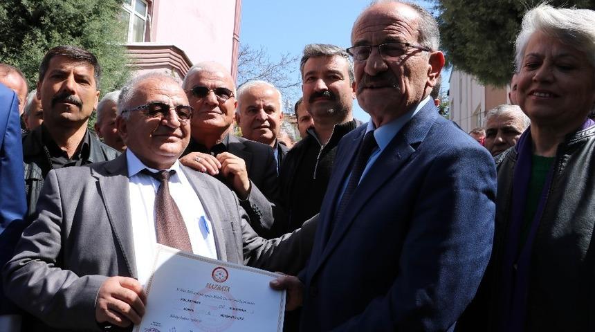 Beyşehir Belediye Başkanı Bayındır mazbatasını aldı