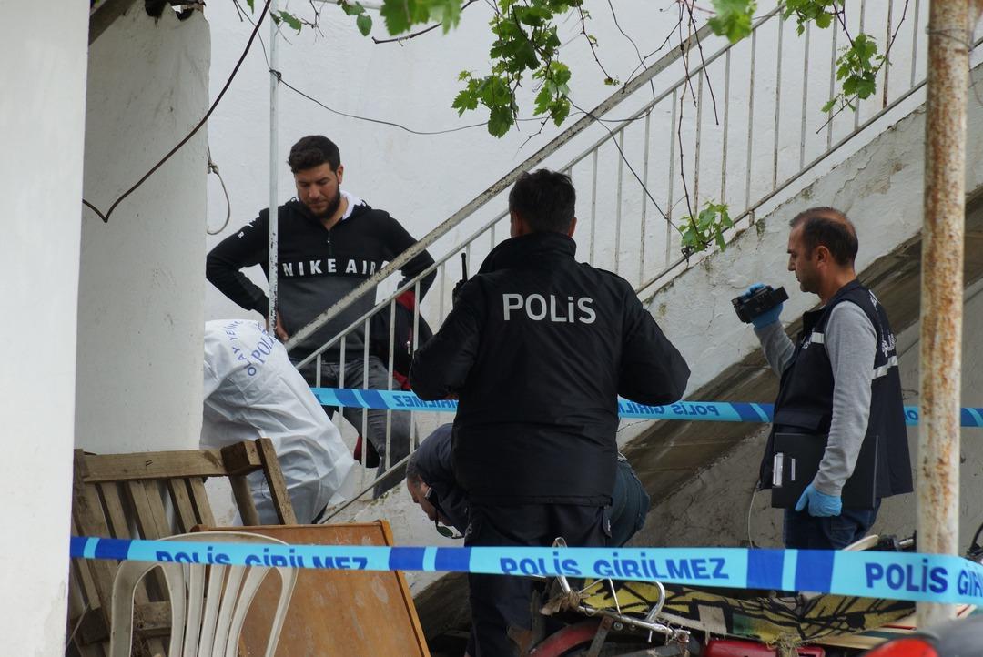 Savaştan ka&ccedil;mıştı! 12 yaşındaki Suriyeli Ahmed g&uuml;bre &ccedil;ukurunda &ouml;l&uuml; bulundu