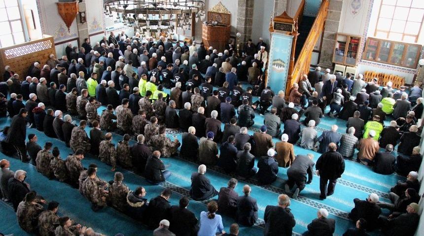 Şehitler i&ccedil;in mevlit okutuldu