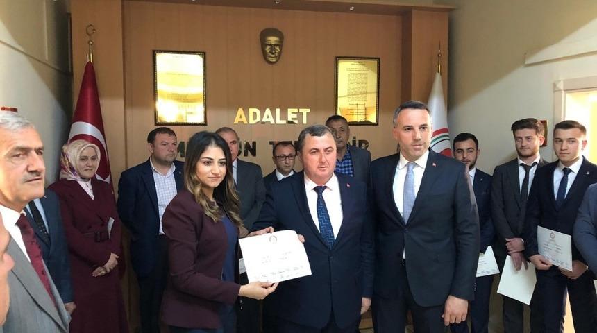 Kaynarca Belediye Başkanı Kefli mazbatasını aldı