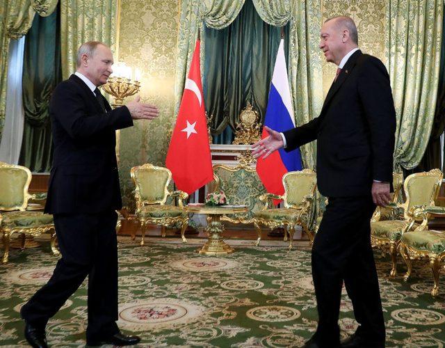 Cumhurbaşkanı Erdoğan, Putin ile bir araya geldi