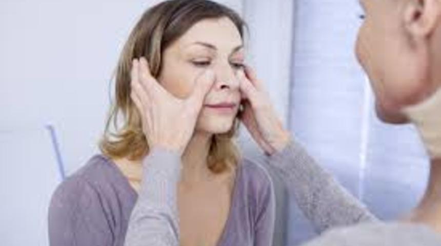 Burun kemiğindeki eğrilik sinüziti tetikliyor