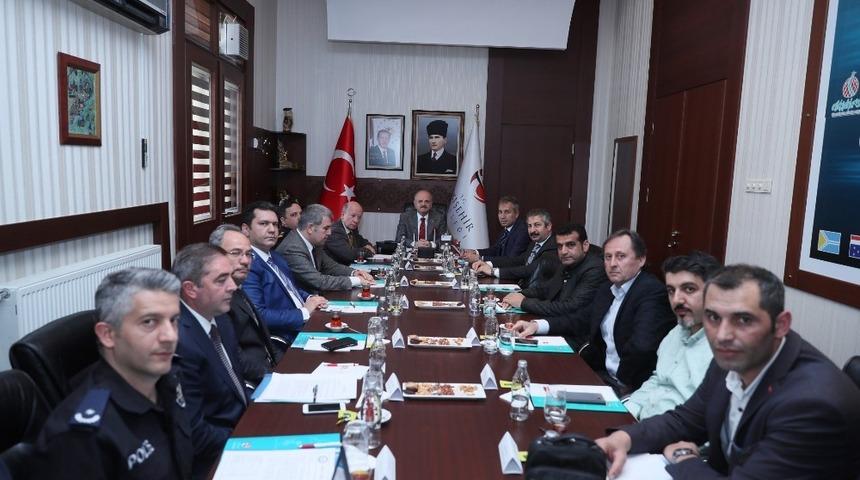 Vali &Ccedil;akacak, "Eskişehir&rsquo;deki karşılaşmalar sporun ruhuna yaraşır bir şekilde tamamlanmalı"