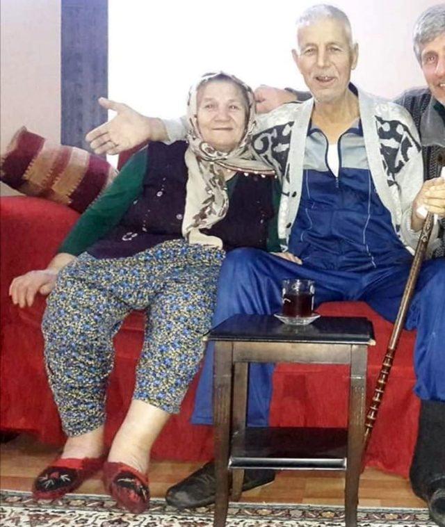 Aynı gün ölen 57 yıllık karı koca beraber toprağa verildi