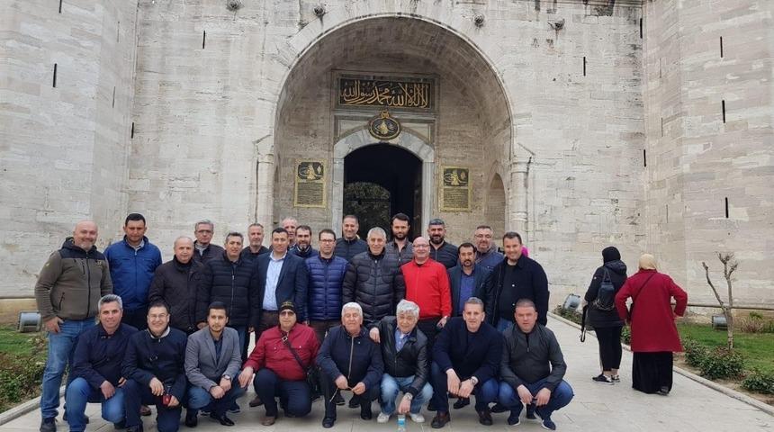 Salihlili iş insanlarından İstanbul&rsquo;a k&uuml;lt&uuml;r gezisi