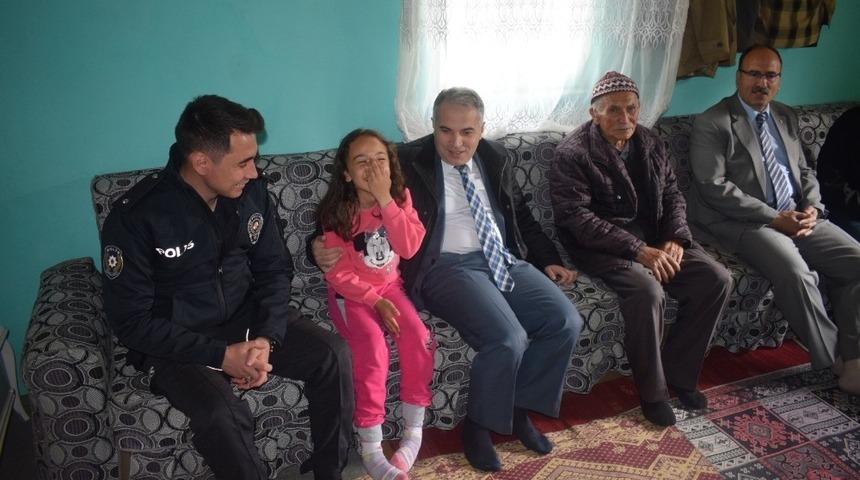 Kaymakam Duru&rsquo;dan şehit ailelerine ziyaret