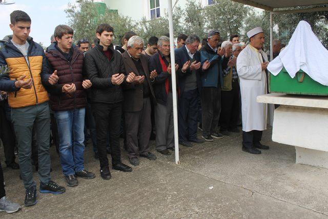 Sınava giderken geçirdiği kazada hayatını kaybeden genç, gözyaşlarıyla uğurlandı