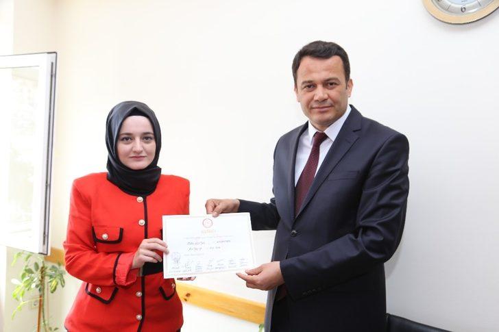 Mutlu Ulutaş mazbatasını aldı G1