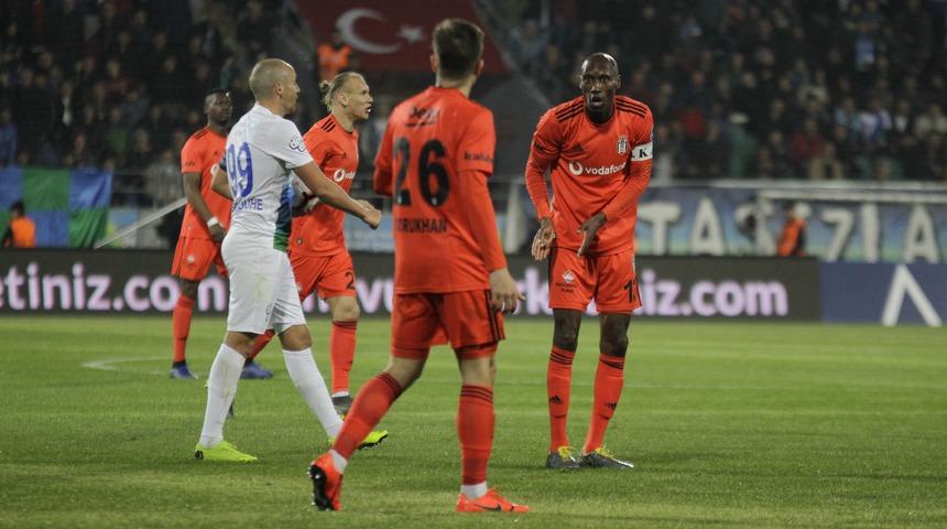 Rıdvan Dilmen canlı yayında açıkladı: VAR bozulmuş