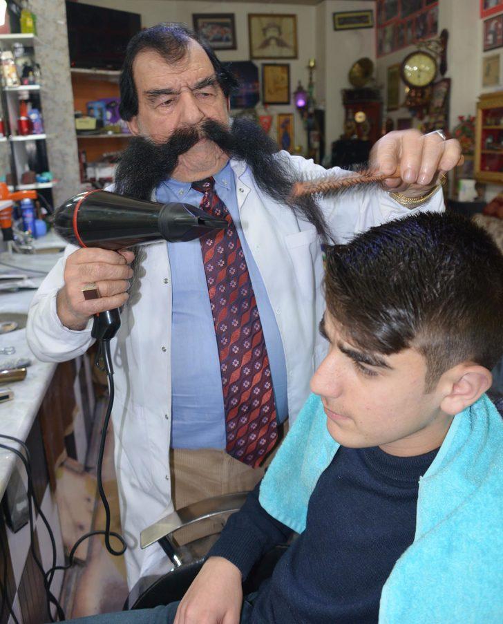 Uzunluğunu duyan şaşırmadan edemiyor! 50 yıldır hiç kesmiyor G2