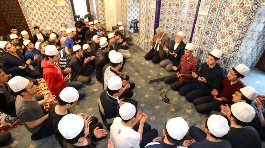 Şehit &Ouml;zarı, şehadetinin 23. yılında dualarla anıldı