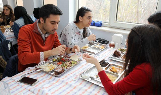 GAÜN’de Çölyak hastaları için özel menü